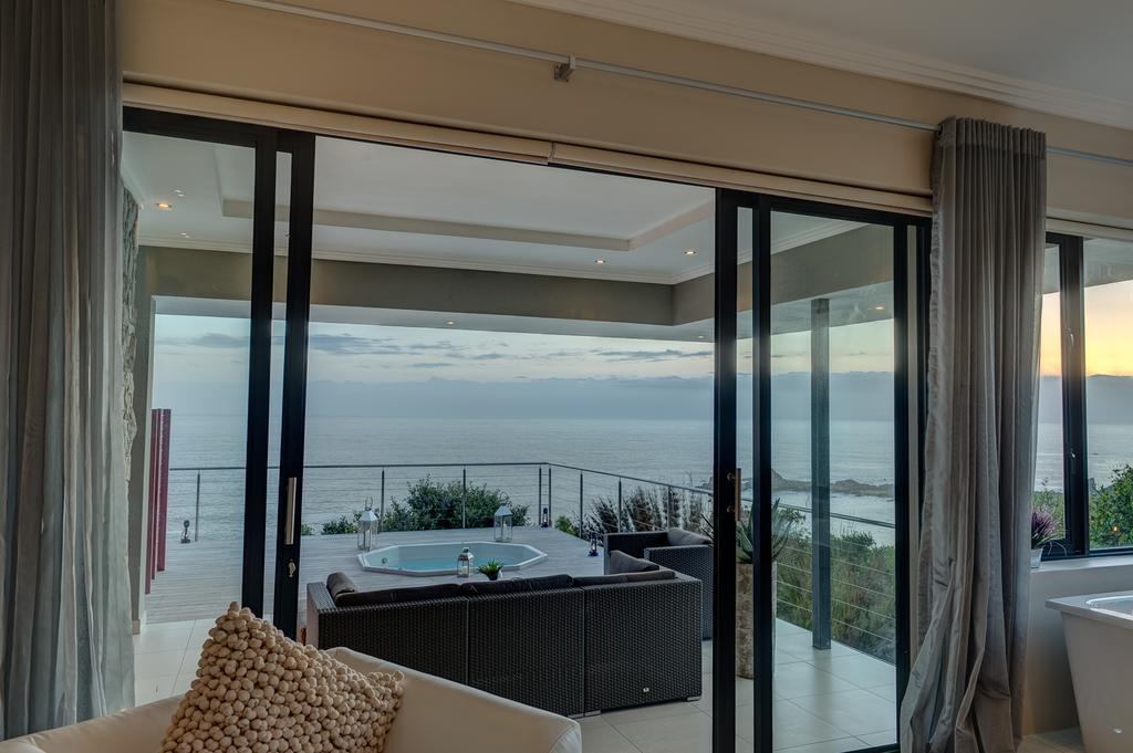 Retreat On Cliff Bed & Breakfast Книсна Екстериор снимка