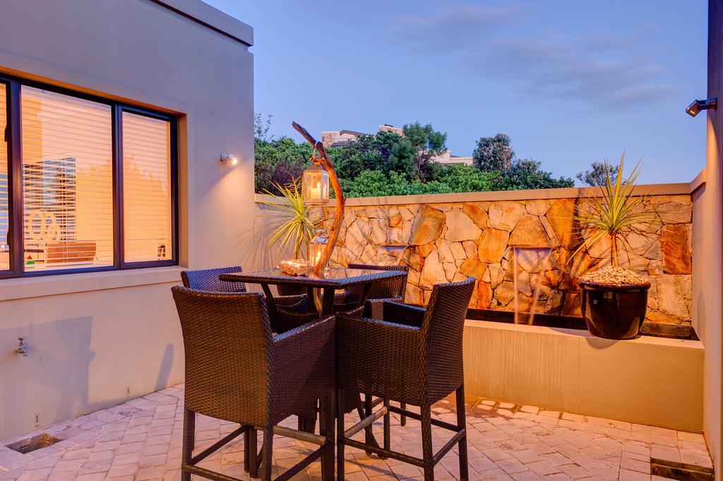 Retreat On Cliff Bed & Breakfast Книсна Екстериор снимка